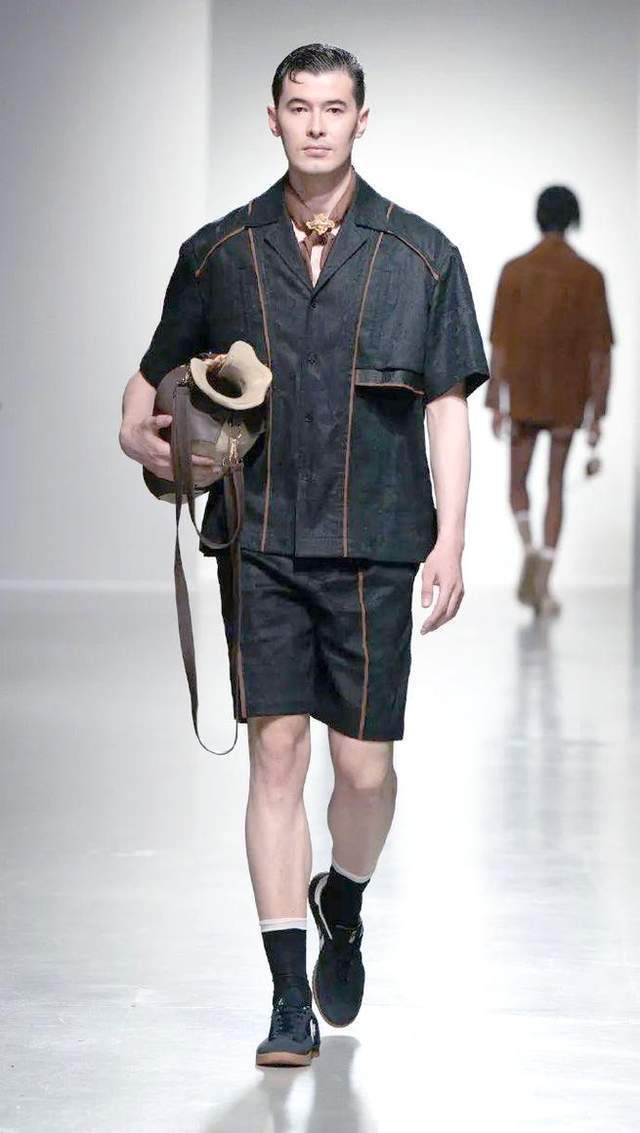 仍然在一个 仍然在一个